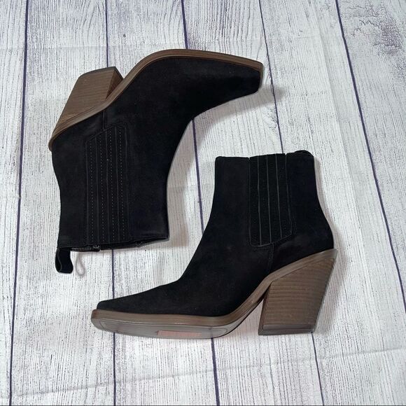 Vince Camuto Ackella Boots - Picture 6 of 9